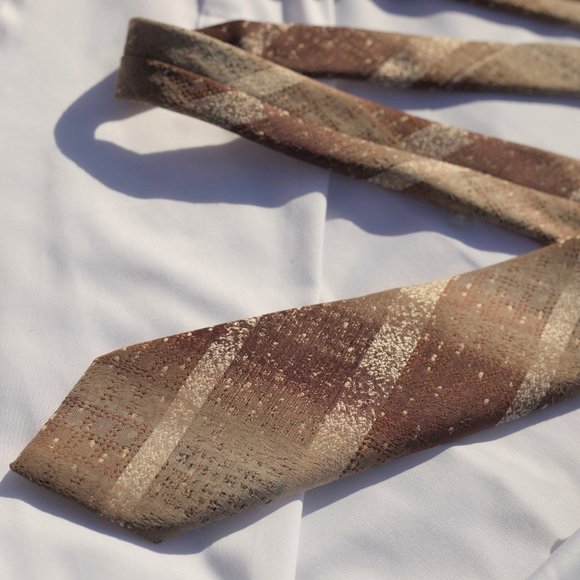 1980s John Barton Necktie | Retro Menswear | Quality Vintage Striped Tie - Picture 1 of 2